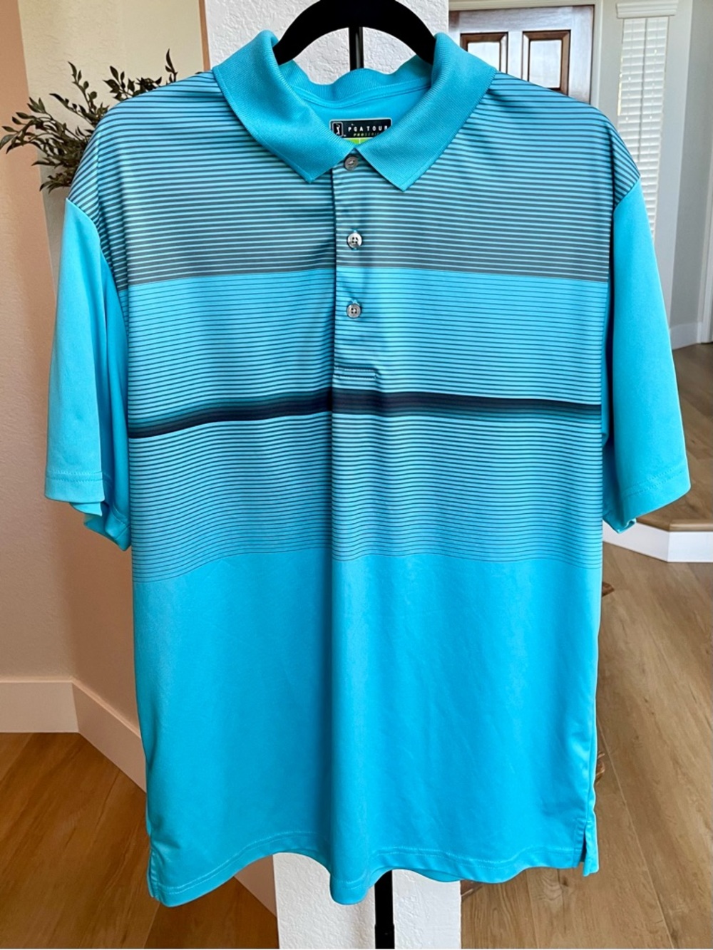 PGA TOUR Pro Series Men’s Athletic Fit Aqua Blue‎ Striped Golf Polo - Size Large